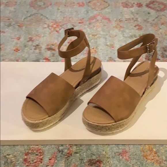 Tan/camel vegan suede espadrille platform sandals